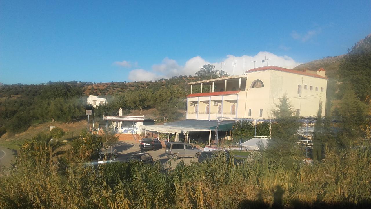 Touraghine Hotel & Cafe Chefchaouen Esterno foto